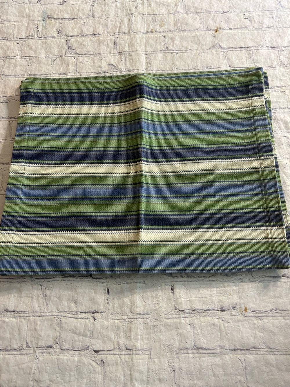 TAG (TRADE ASS.GROUP) CHICAGO 100% COTTON BLUE/GREEN/CREAM STRIPED PLACEMATS (4)